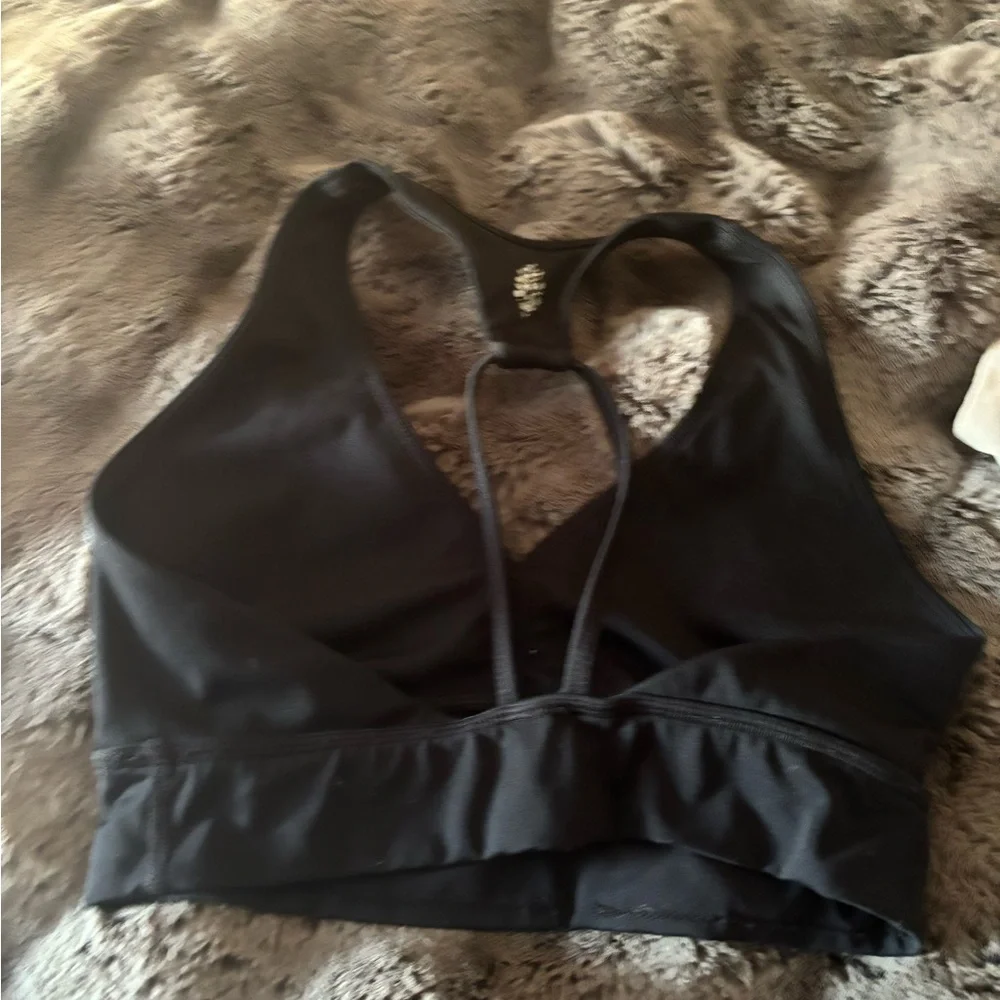 Lot of 3 XS sports bras.  Oner active soft motion and free people. - Picture 10 of 10